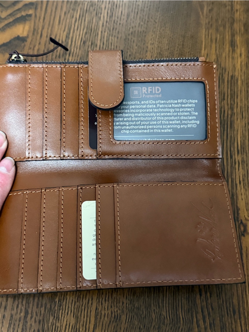 🆕 Patricia Nash Nazari Leather Bifold Wallet Marigold Harvest Print - Picture 5 of 9